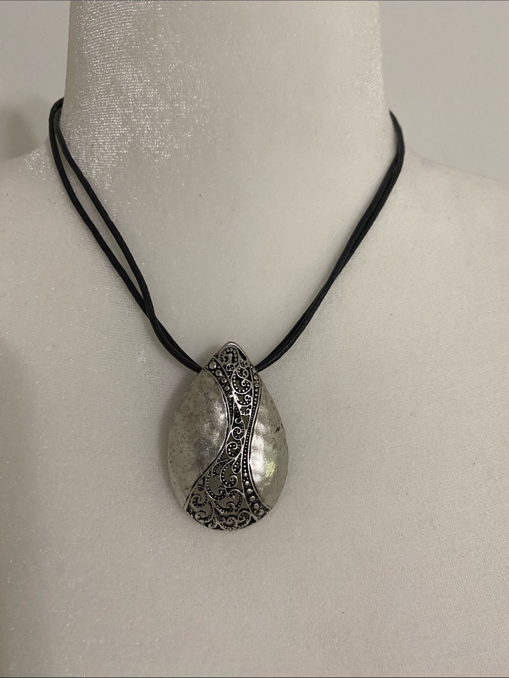Premier Designs “Hidden Treasures Necklace” Silver Tone Teardrop on Double Cord